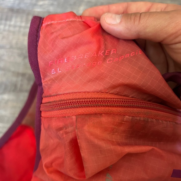 Nathan 6L hydration vest - Picture 2 of 8